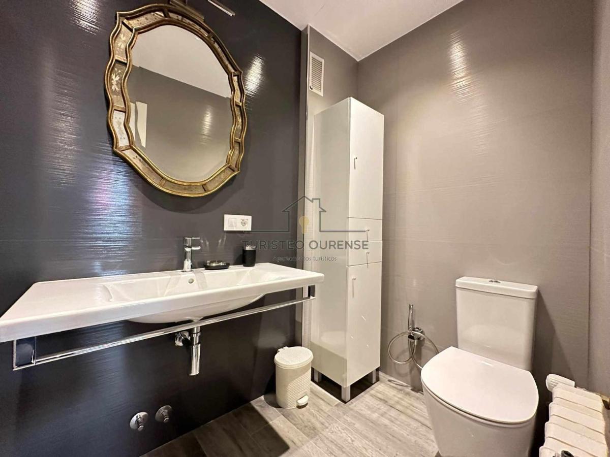 O Refuxio De Santo Domingo Apartment Ourense Exterior photo